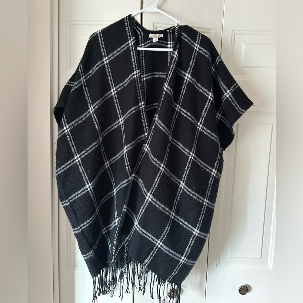 Black and white shawl from the LOFT